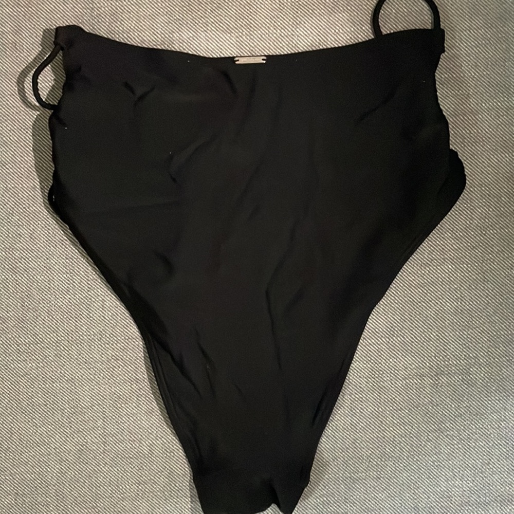 Abercrombie & Fitch Black High Waisted Bikinis. - Picture 4 of 6
